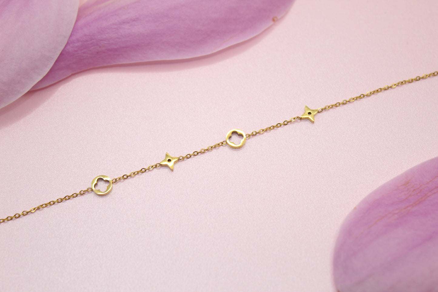 Bracelet étoiles et trèfles