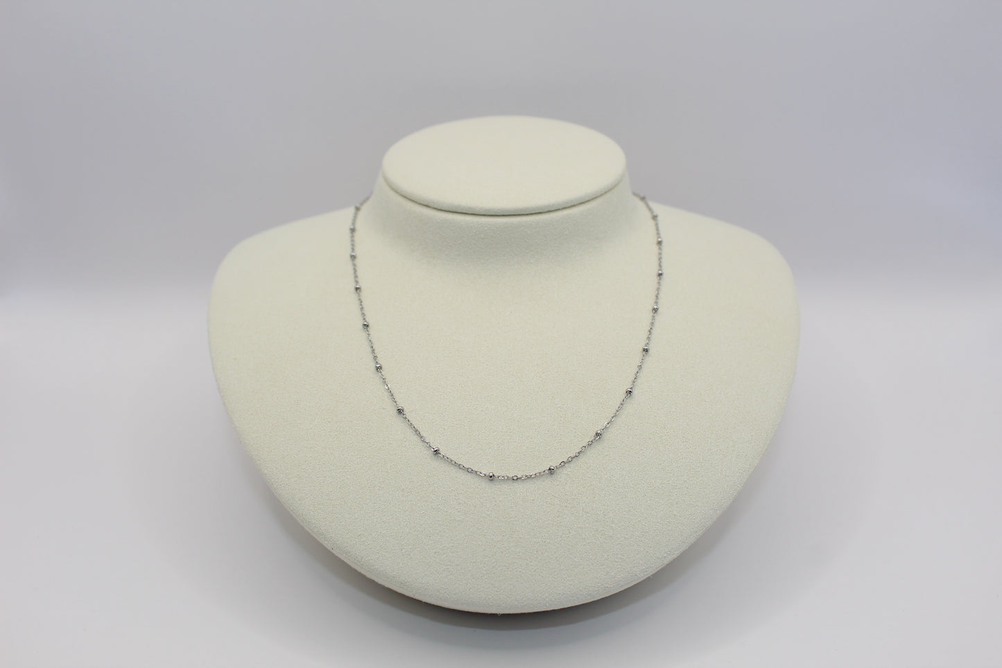 Collier Eli