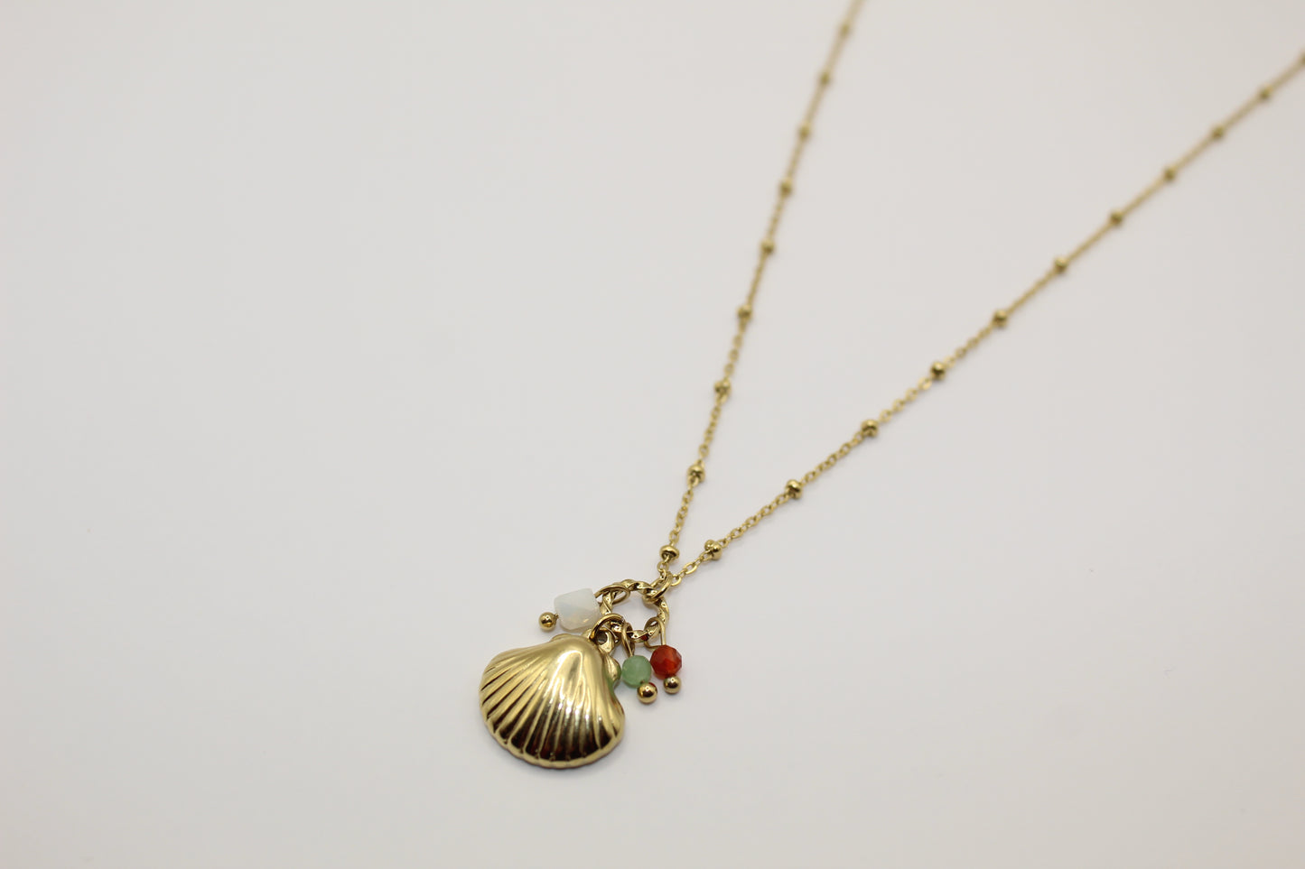 Collier coquillage