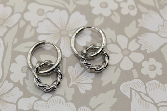 Boucles d'oreilles torsadées