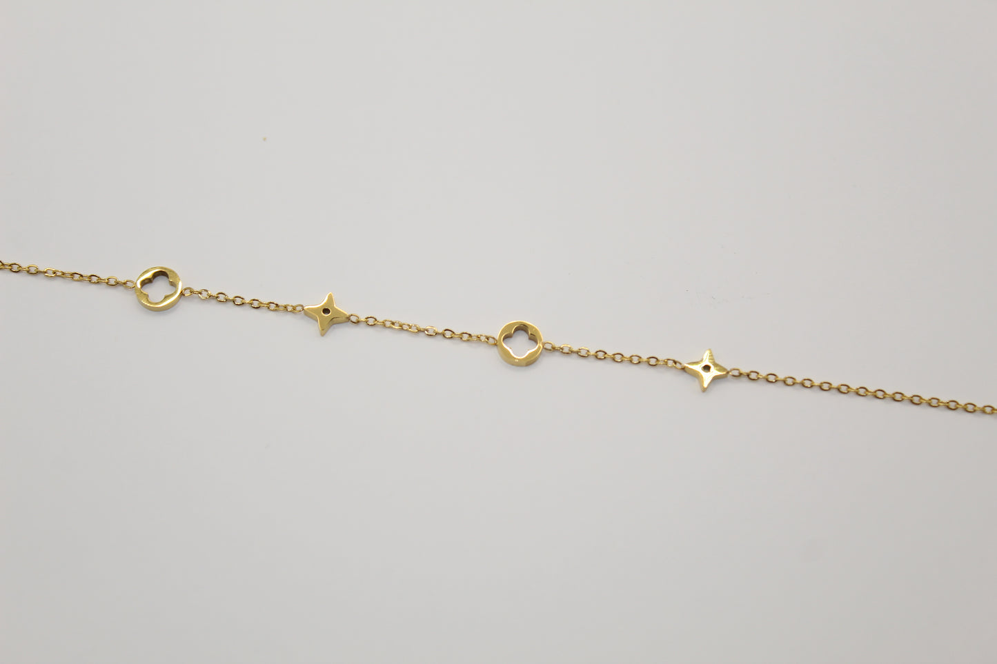 Bracelet étoiles et trèfles