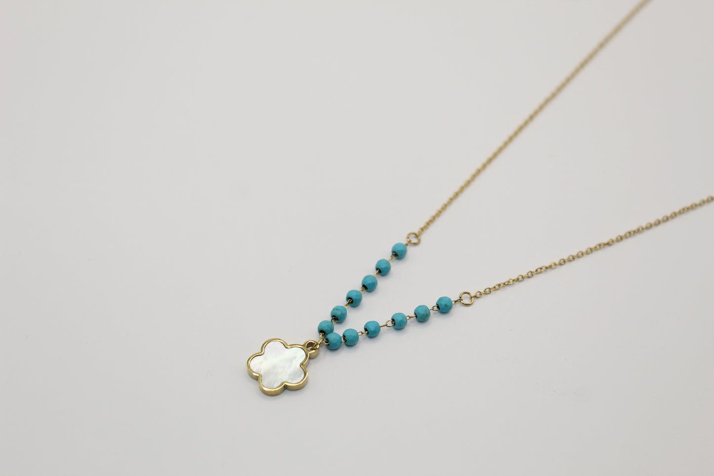 Collier fleur turquoise